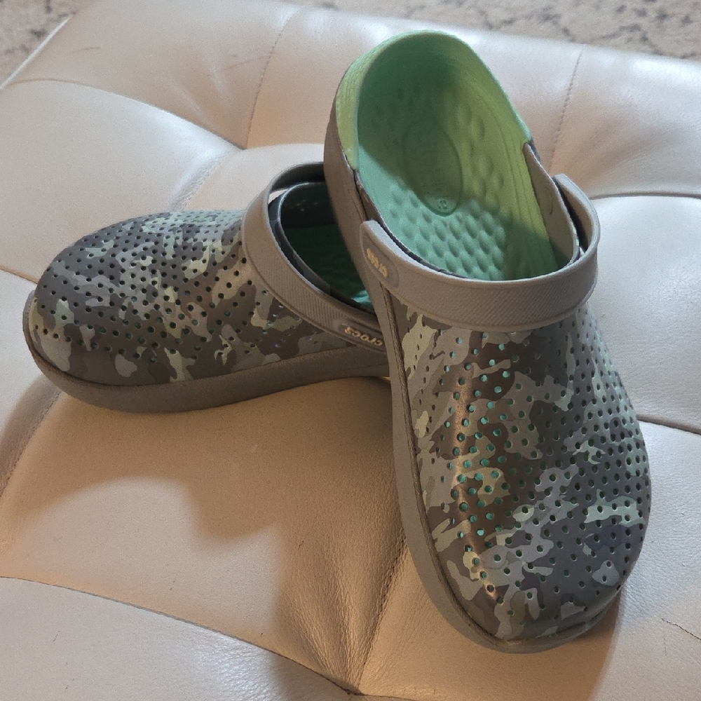 Crocs Slip On Clogs🔥SALE🔥